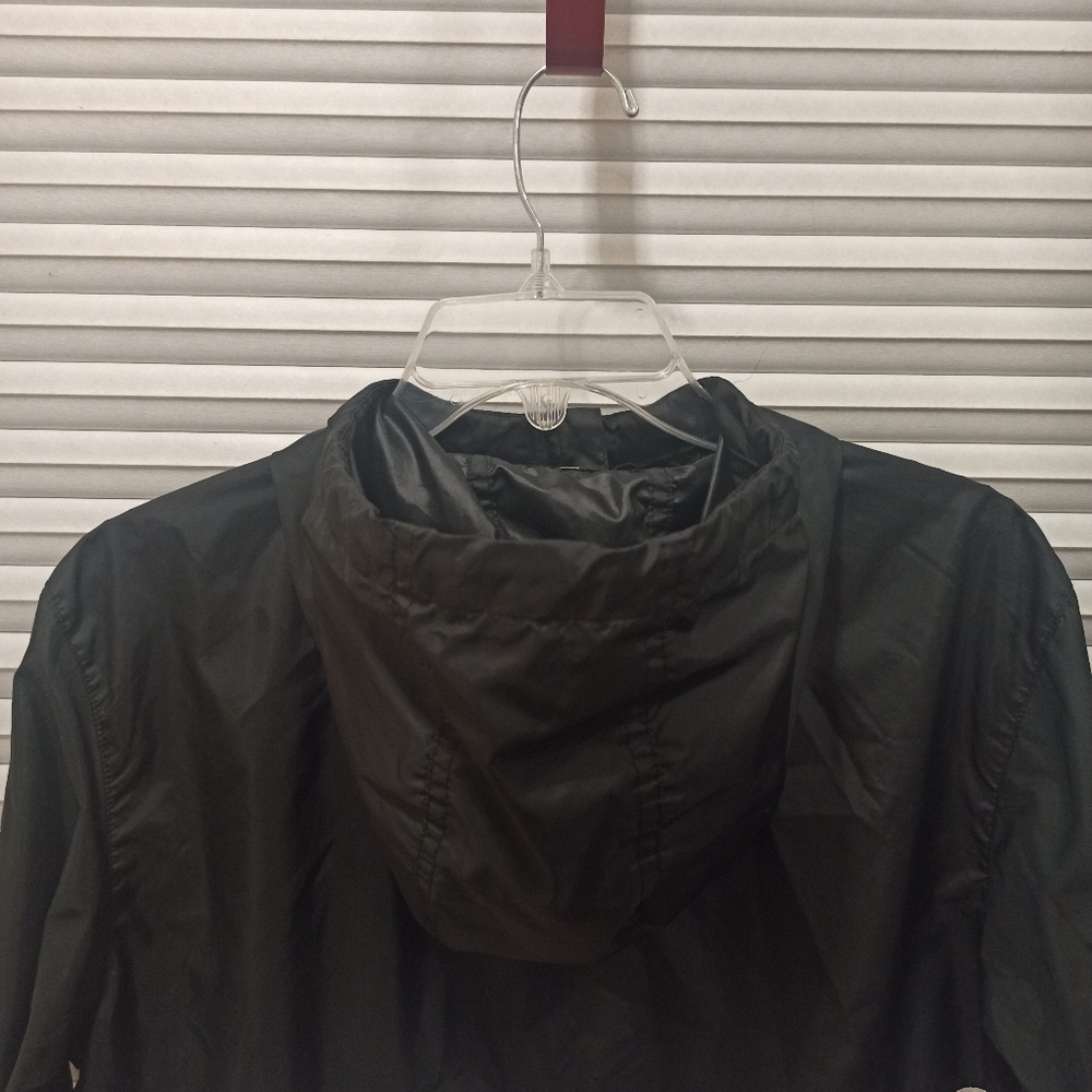 Women's Columbia Sandy Sail Hood Windbreaker Jacket. Size medium - Picture 10 of 12